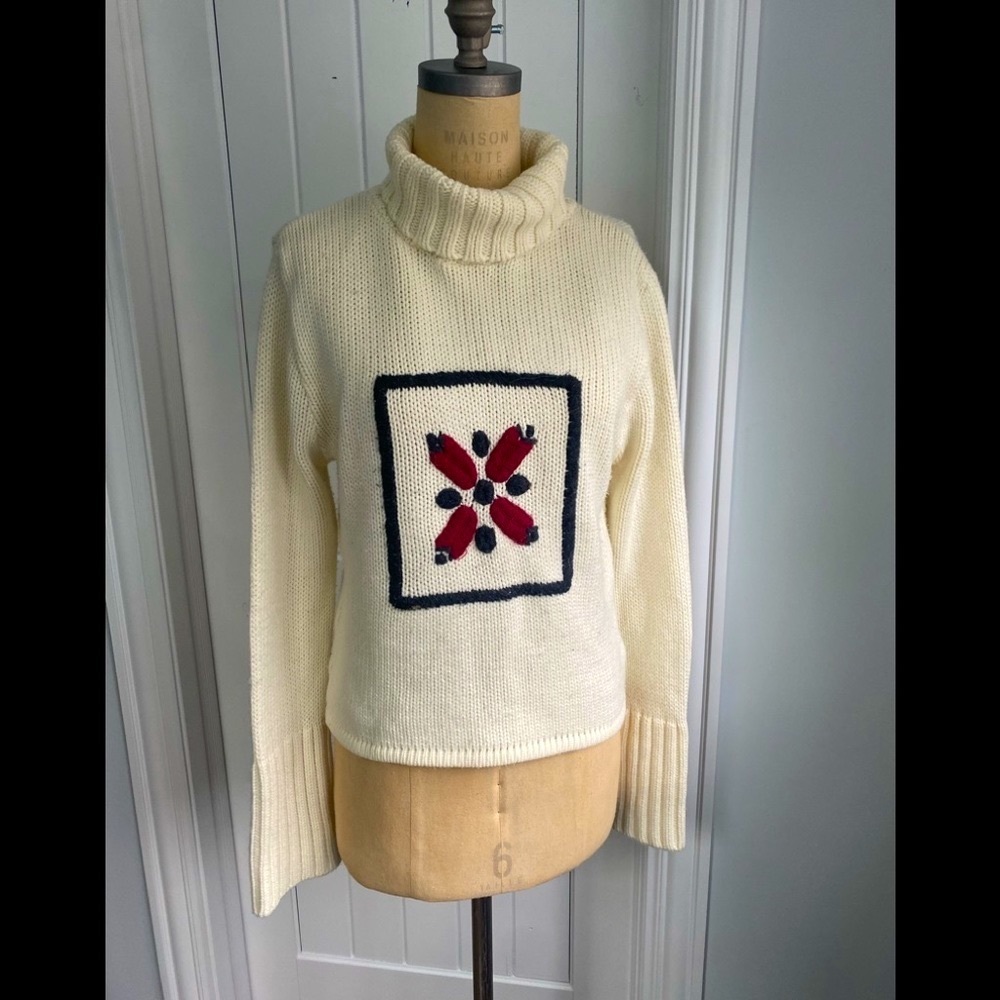 Orsay women’s turtleneck cropped sweater size L
